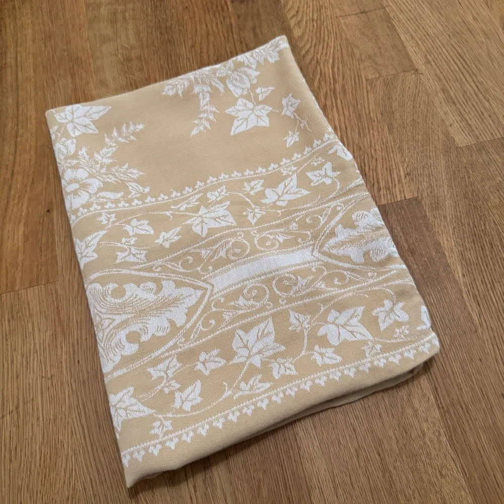 Restoration Hardware Tan White Jacquard Standard Pillow Case ONE